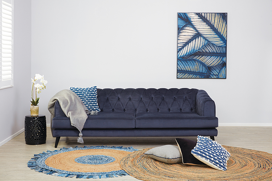 Donna lounge suite NEWSPRINT